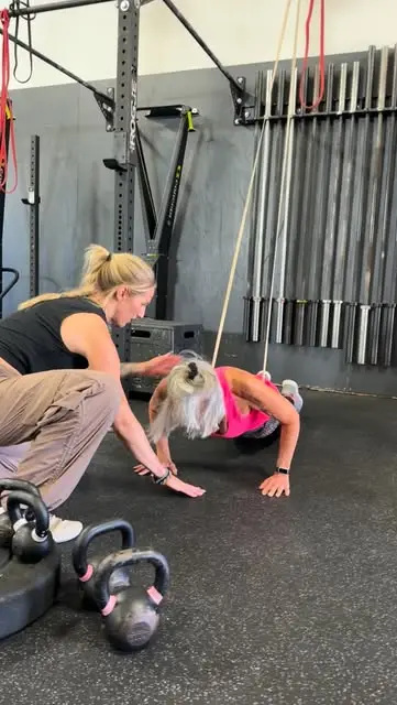 Partner workout with kettlebells at The Barn